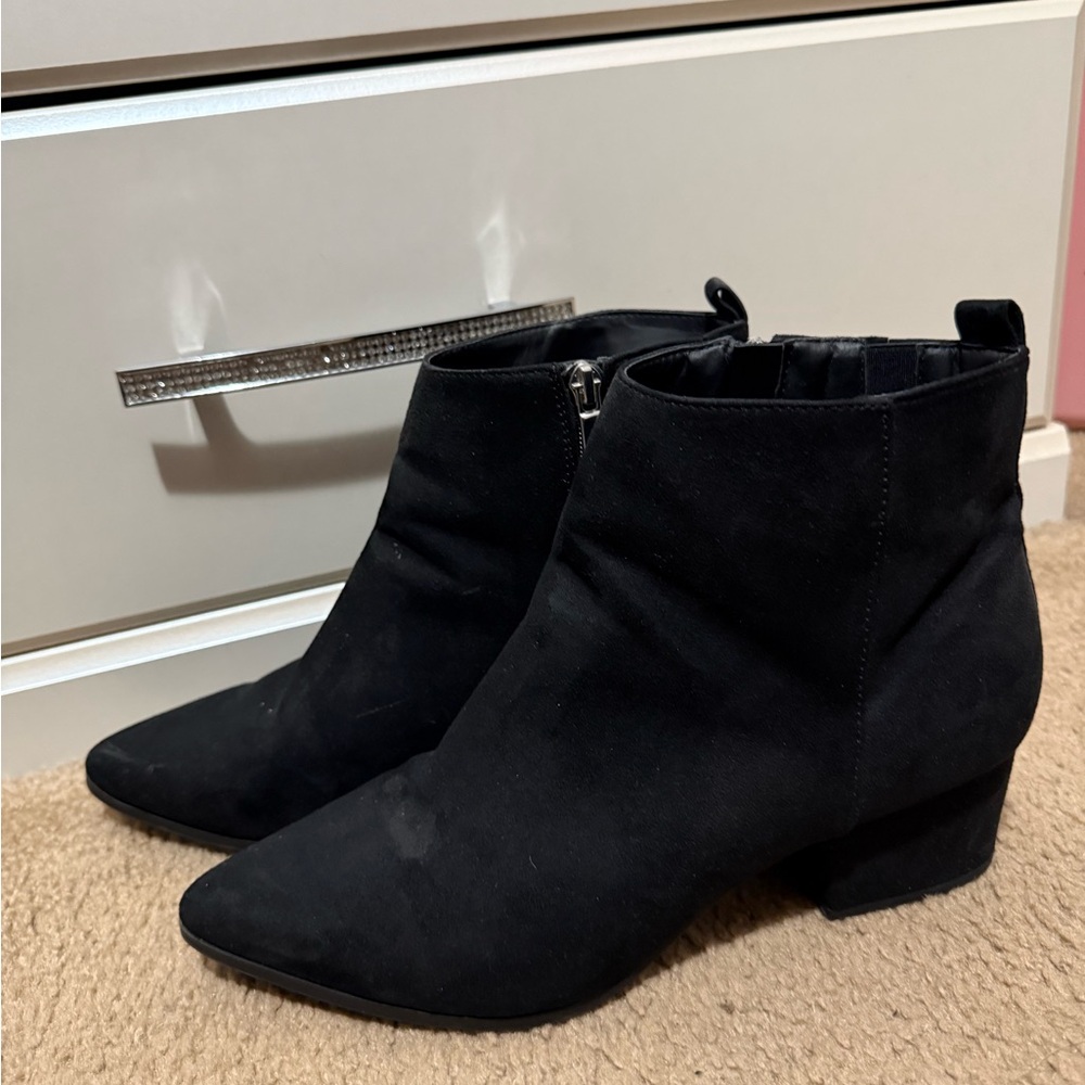 Elegant Black Ankle Boots